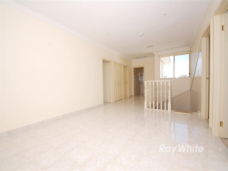 21 Timberglade Drive, Noble Park North VIC 3174