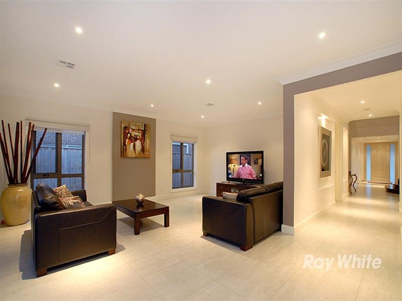 20 The Water Course, Keysborough VIC 3173