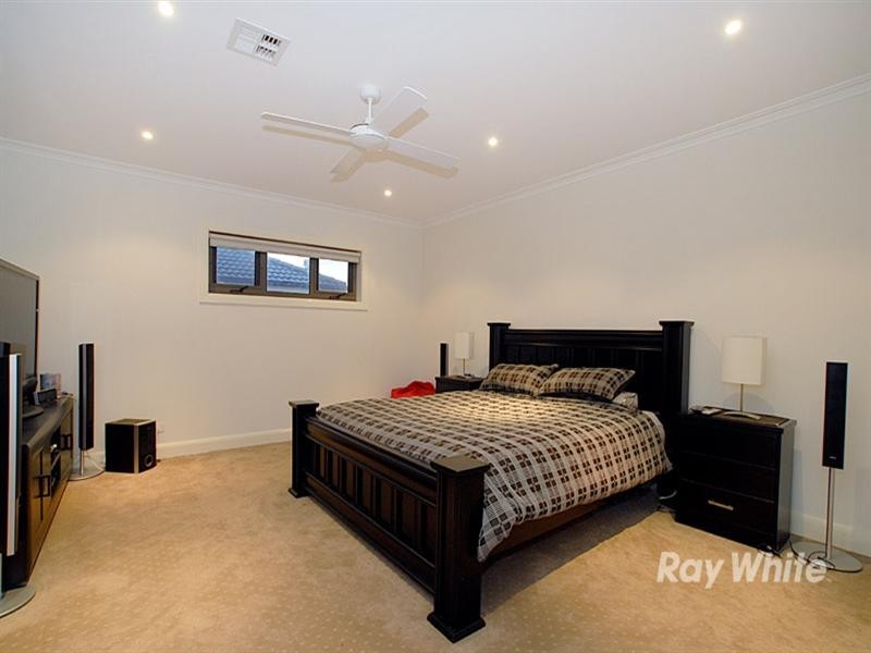 20 The Water Course, Keysborough VIC 3173