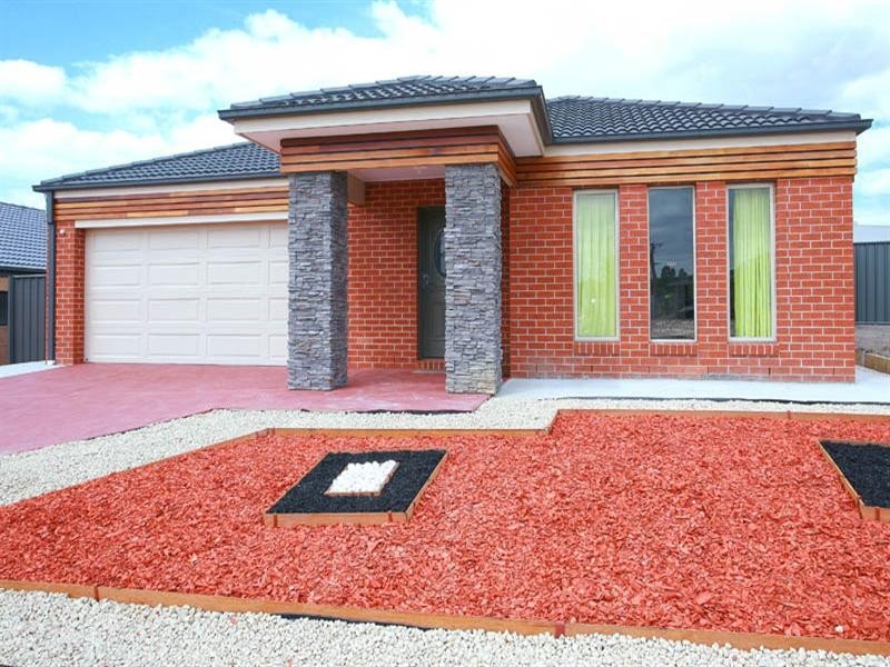 13 Jefferson Avenue, Cranbourne North VIC 3977