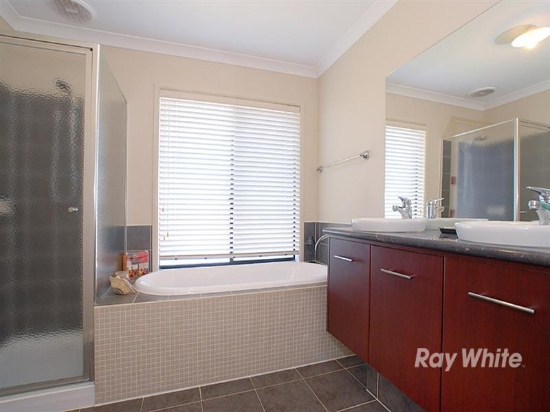 38-40 Albert Park Way, Keysborough VIC 3173