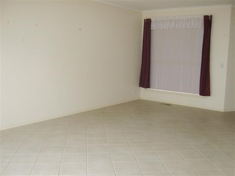 3/18 Vincent Crescent, Noble Park VIC 3174