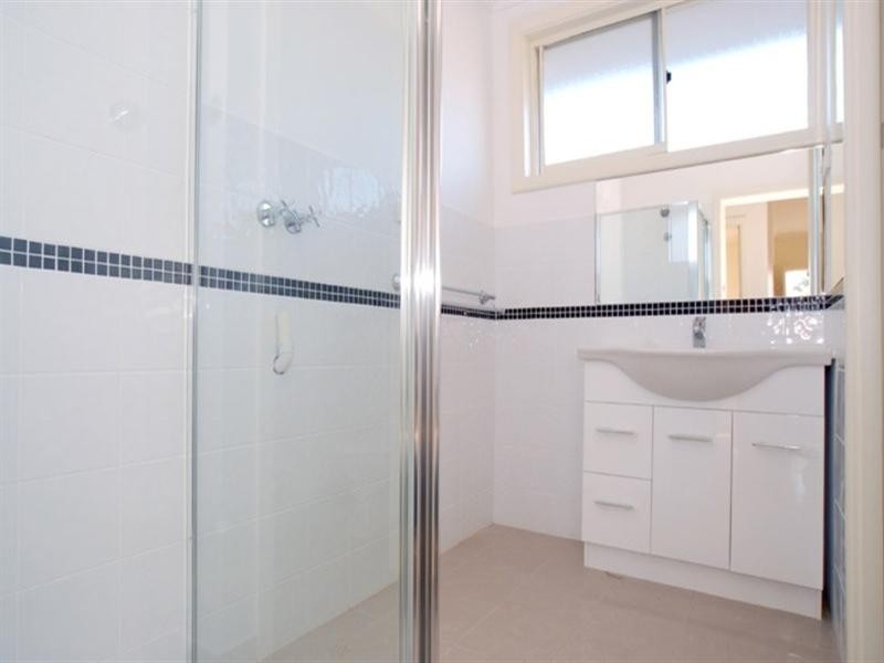 4/32 Vincent Crescent, Noble Park VIC 3174