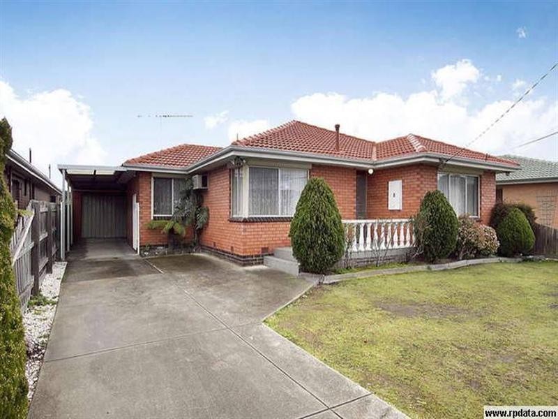 8 Jillian Street, Dandenong North VIC 3175