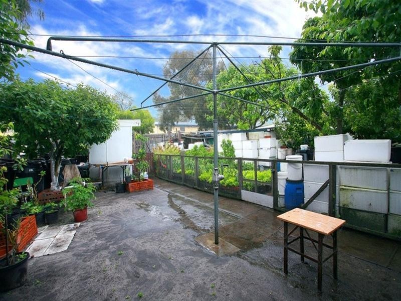 123 Noble Street, Noble Park VIC 3174