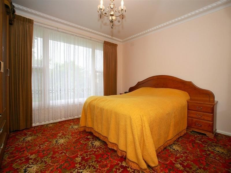 123 Noble Street, Noble Park VIC 3174