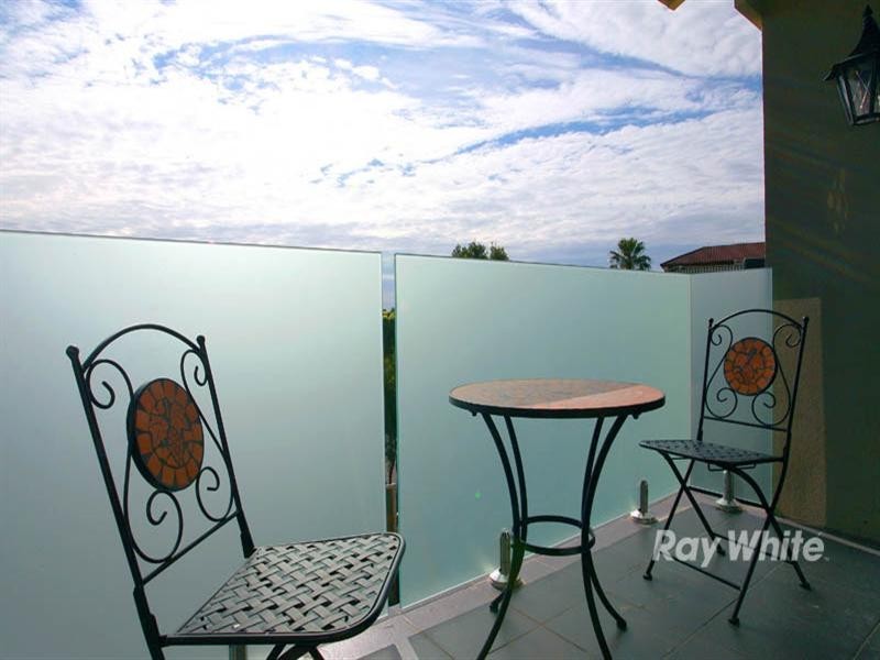 13 Gray Close, Endeavour Hills VIC 3802