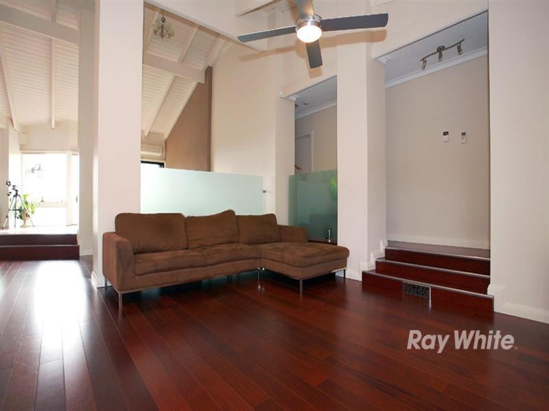 13 Gray Close, Endeavour Hills VIC 3802