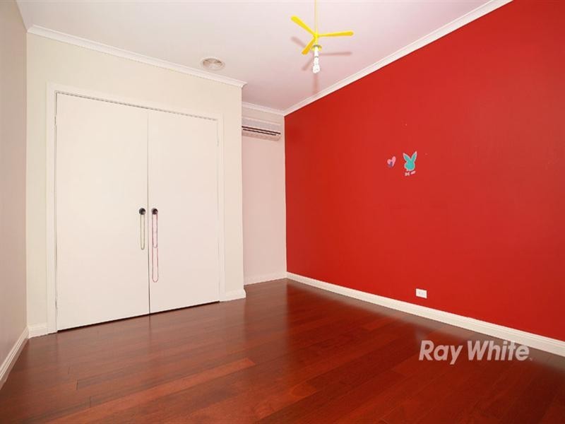 13 Gray Close, Endeavour Hills VIC 3802