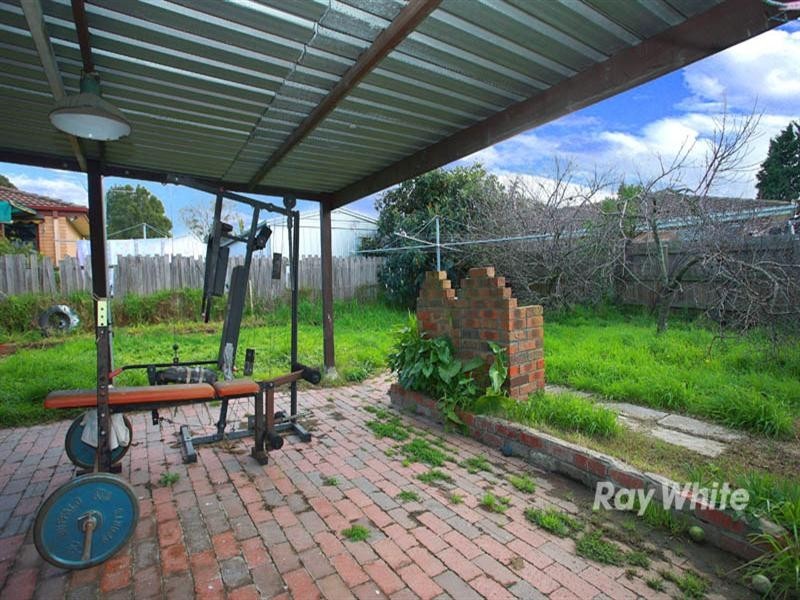 37 Pound Road, Hampton Park VIC 3976