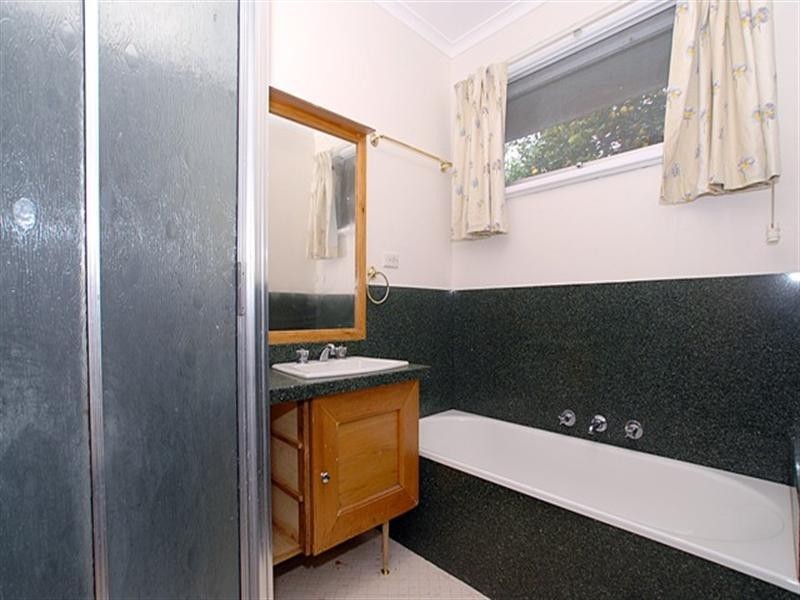 10 Ambrie Crescent, Noble Park VIC 3174