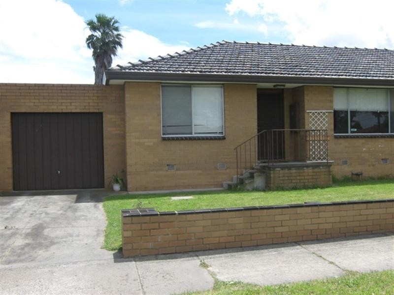 2/106 Noble Street, Noble Park VIC 3174