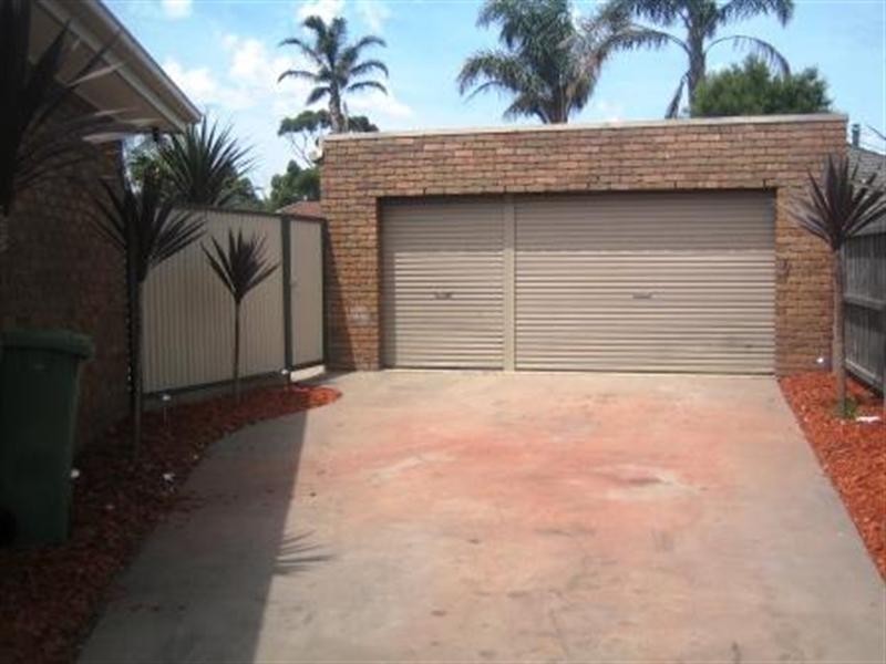 4 Matthews Place, Dandenong North VIC 3175