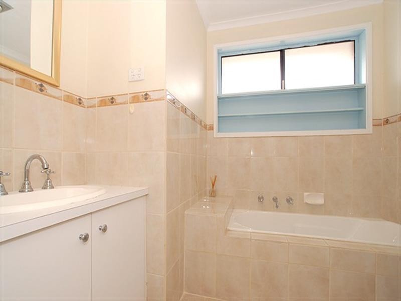 13 Springvalley Crescent, Keysborough VIC 3173