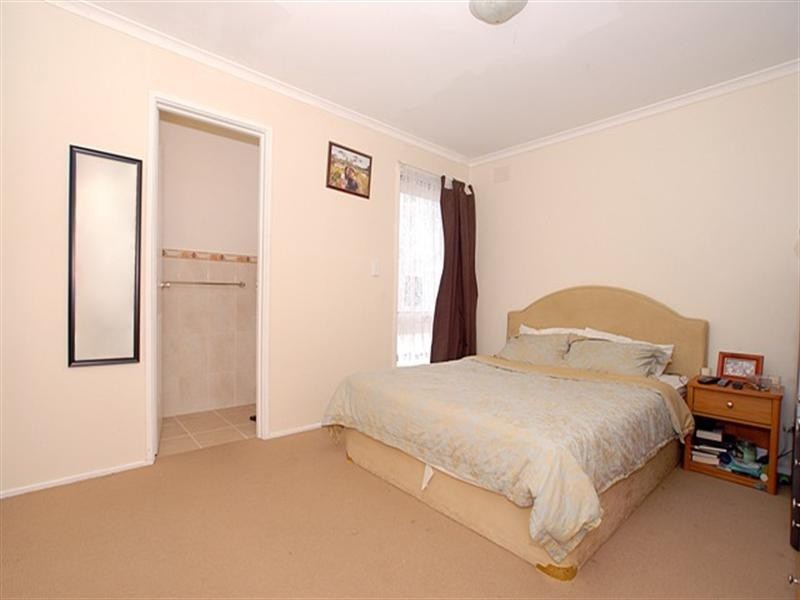 13 Springvalley Crescent, Keysborough VIC 3173