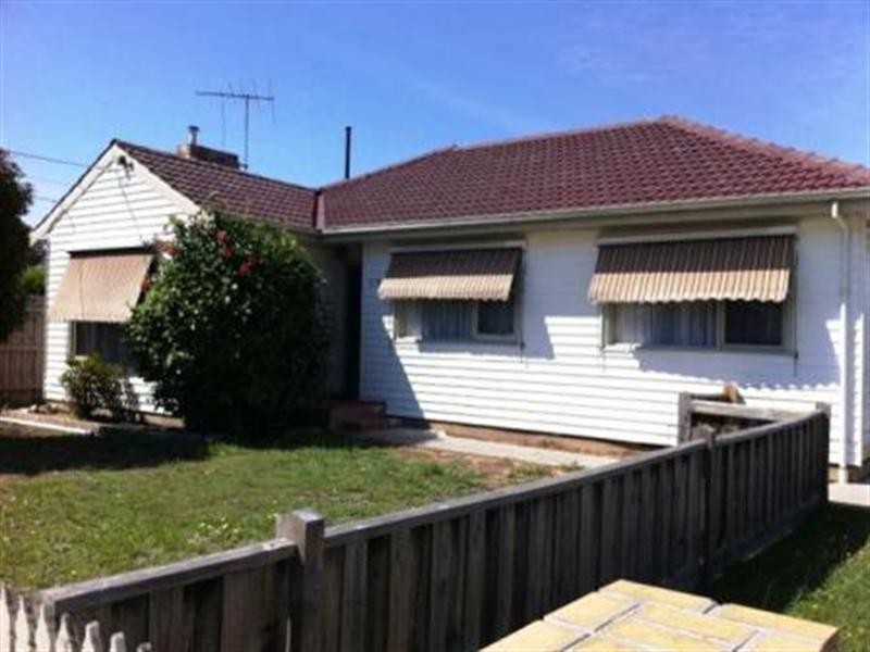 1/2 Forster Street, Noble Park VIC 3174