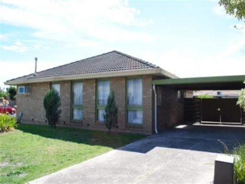 1 Garden Court, Keysborough VIC 3173