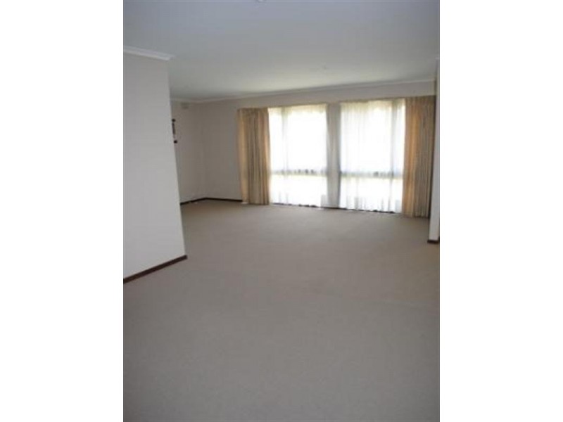 1 Garden Court, Keysborough VIC 3173