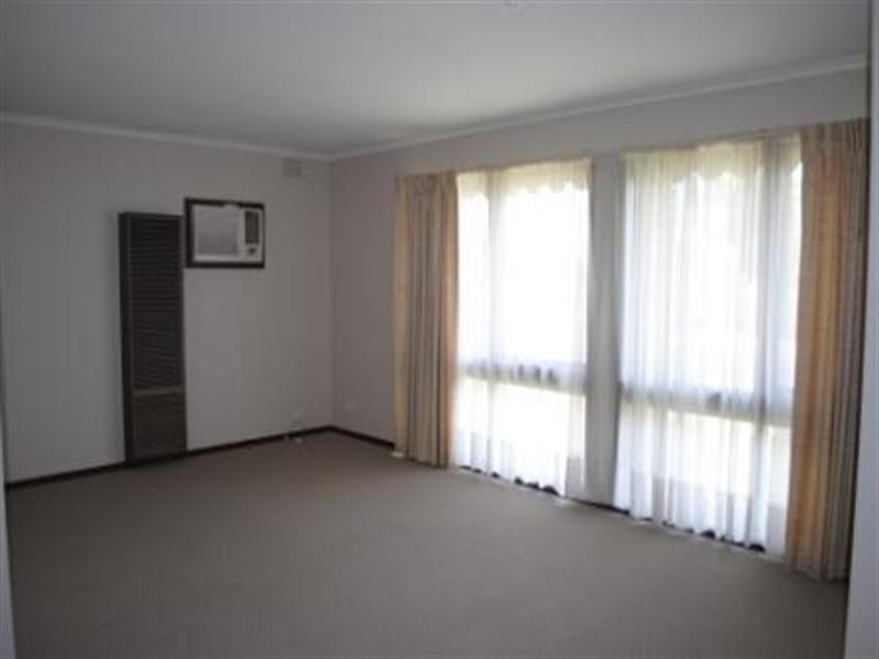 1 Garden Court, Keysborough VIC 3173