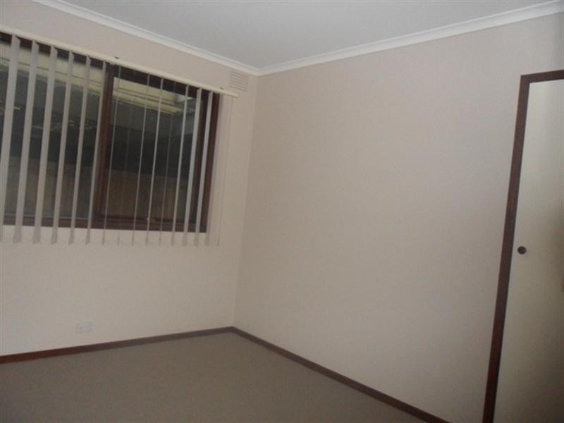1 Garden Court, Keysborough VIC 3173