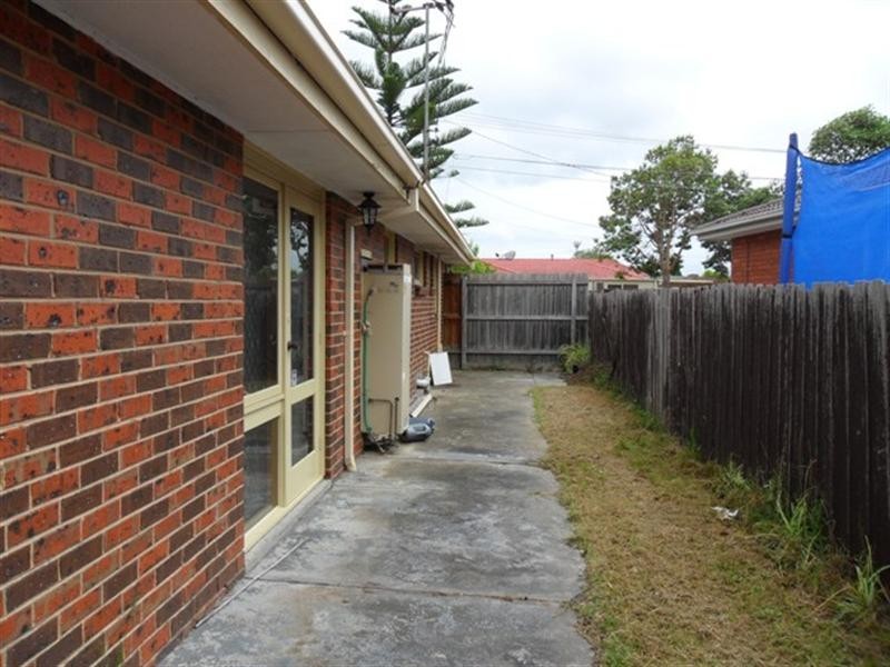 2 Brott Court, Noble Park VIC 3174