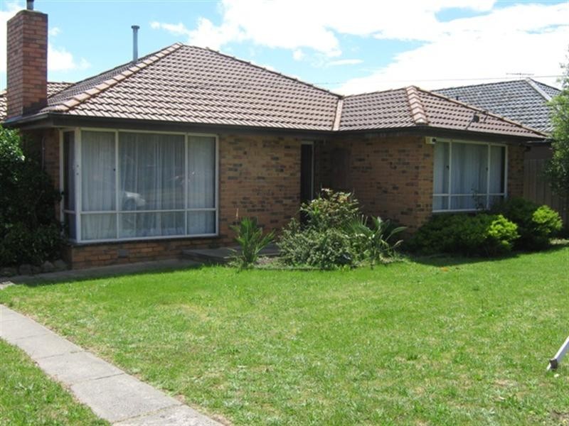 6 Maralinga Court, Keysborough VIC 3173