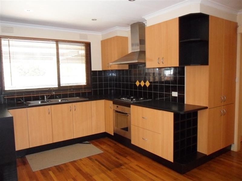 6 Maralinga Court, Keysborough VIC 3173