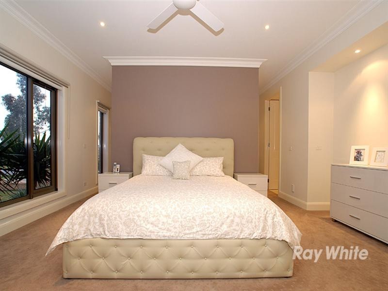 20 The Water Course, Keysborough VIC 3173