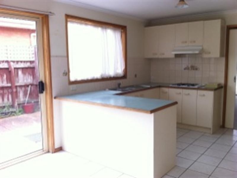 26 Lesley Grove, Noble Park VIC 3174