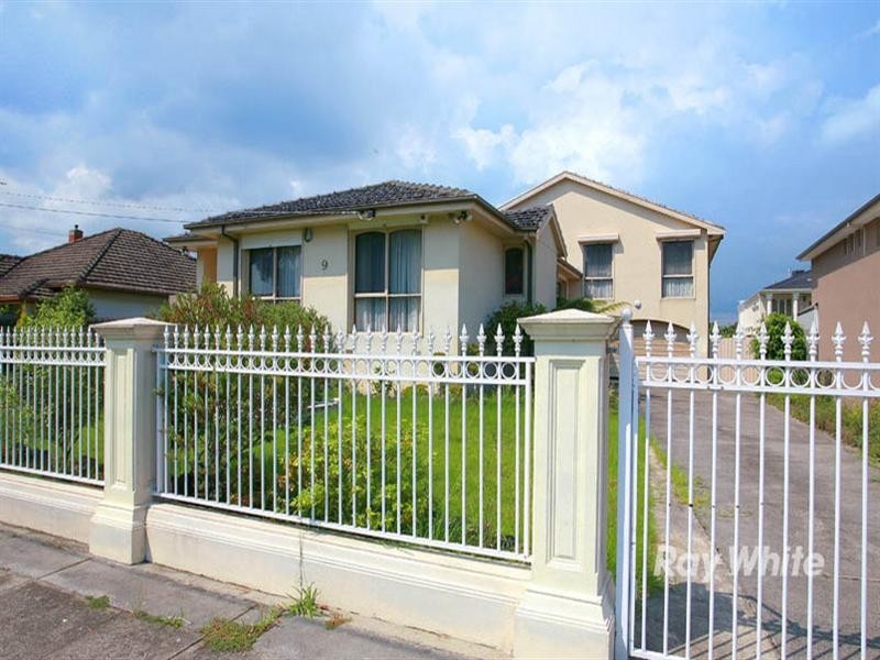 9 Victoria Avenue, Springvale VIC 3171
