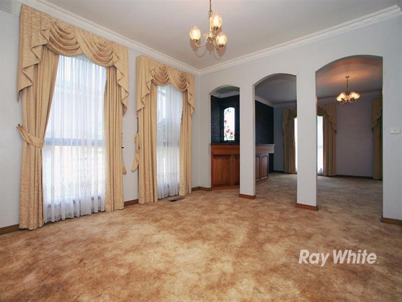 9 Victoria Avenue, Springvale VIC 3171