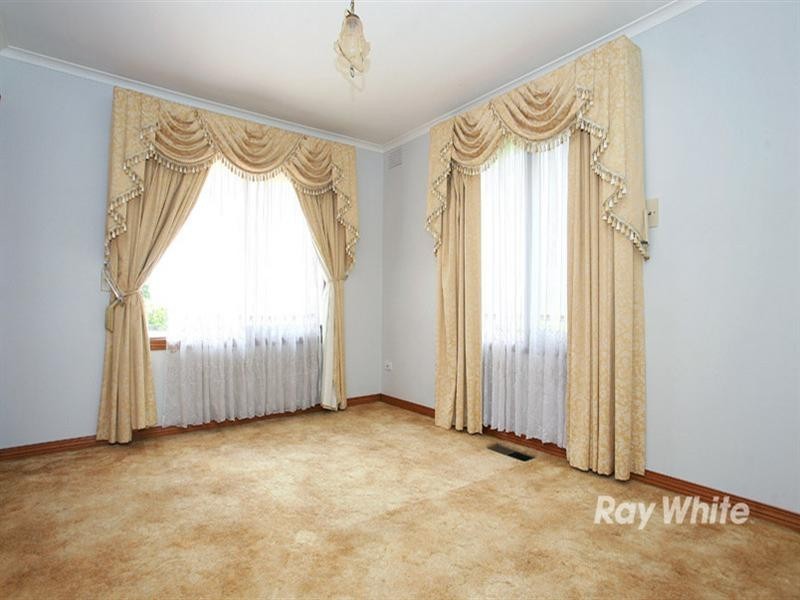 9 Victoria Avenue, Springvale VIC 3171