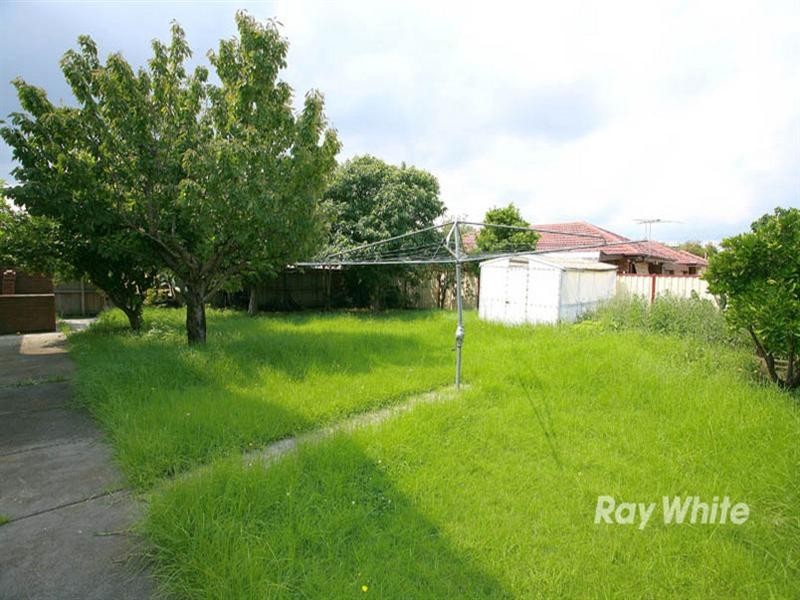 9 Victoria Avenue, Springvale VIC 3171