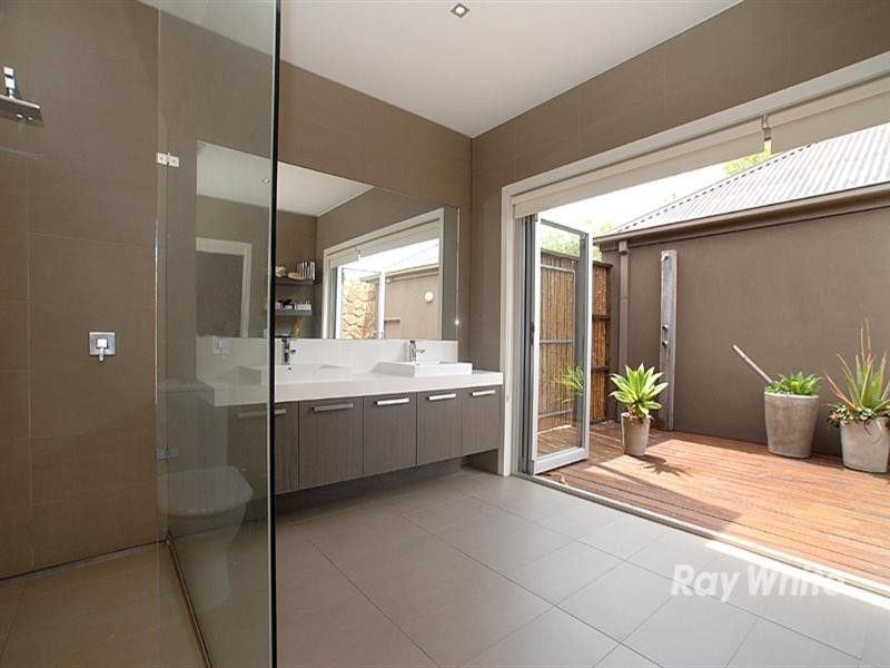 20 Greenpatch Drive, Bangholme VIC 3175