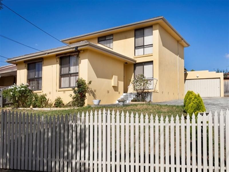 19 Julius Crescent, Noble Park North VIC 3174