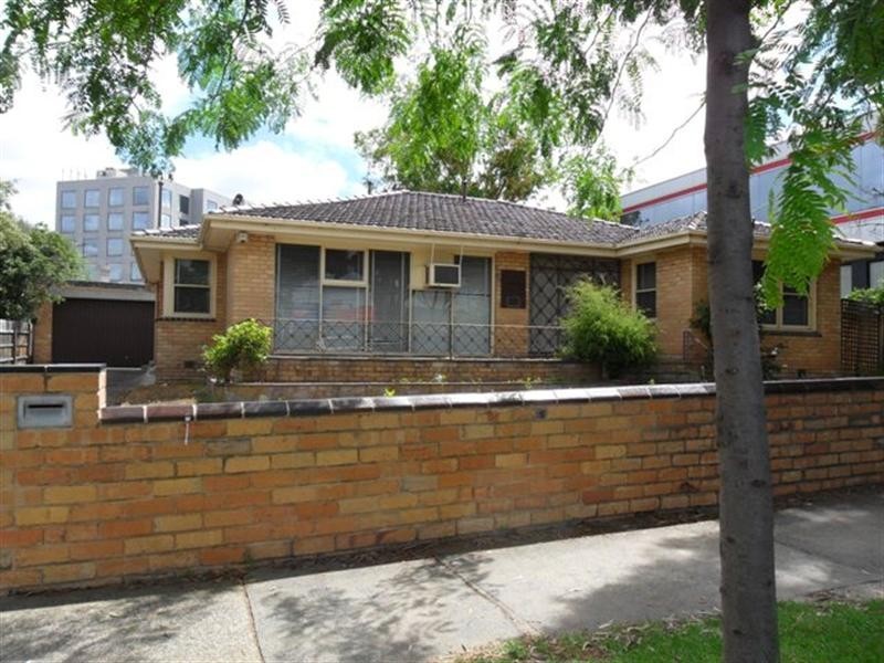27 Princes Highway, Dandenong VIC 3175