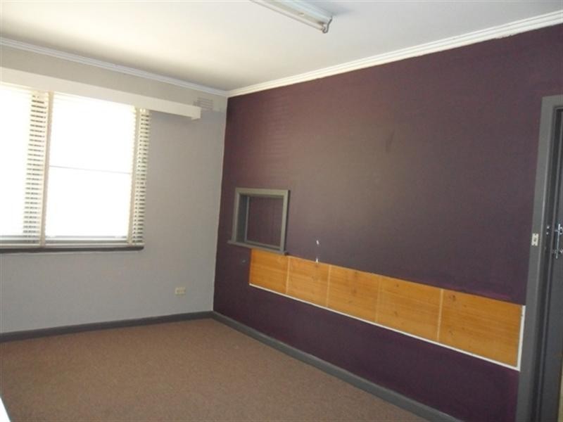 27 Princes Highway, Dandenong VIC 3175