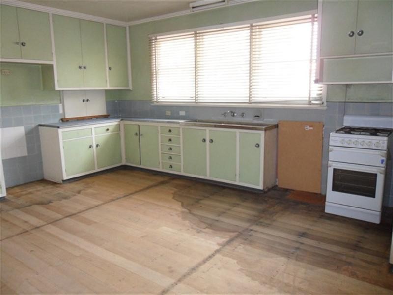 27 Princes Highway, Dandenong VIC 3175