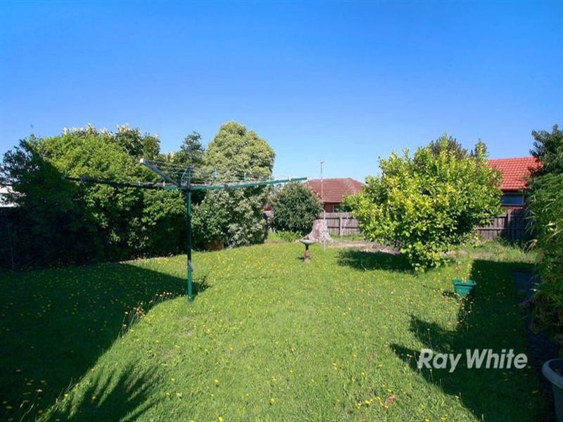2 Ellendale Road, Noble Park VIC 3174
