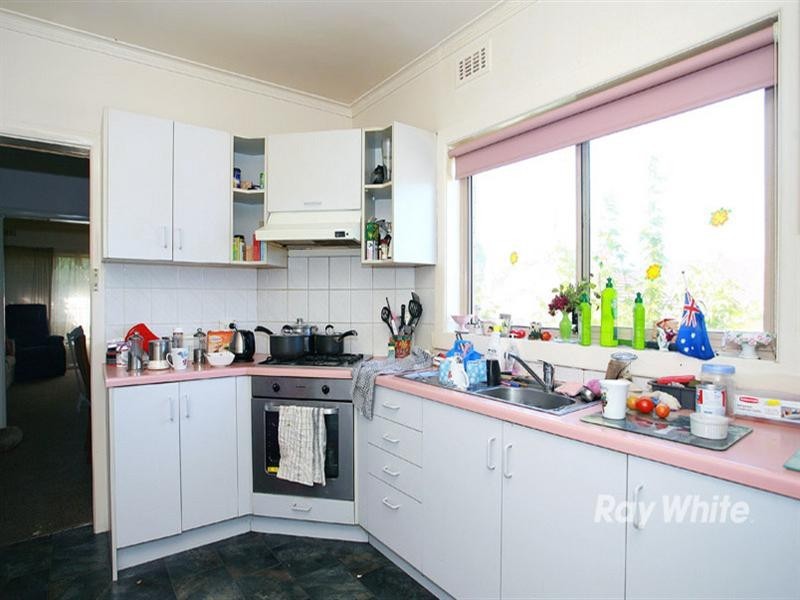 2 Ellendale Road, Noble Park VIC 3174