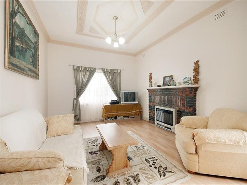 21 Bloomfield Road, Noble Park VIC 3174