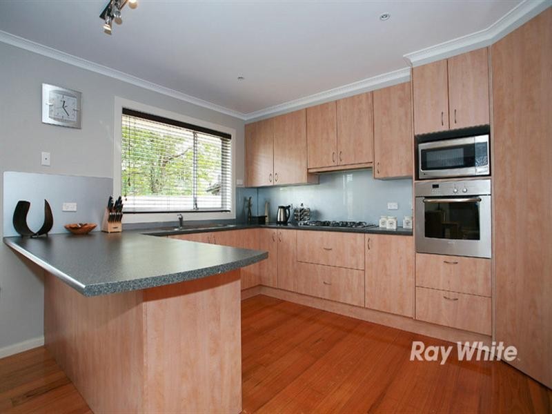 3 Maple Court, Cheltenham VIC 3192
