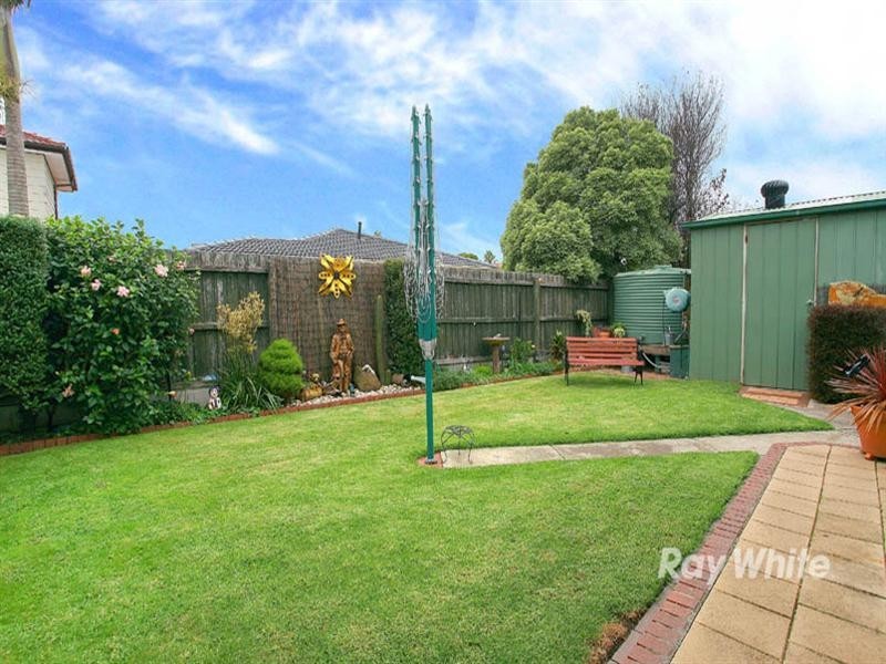 5 Timberglade Drive, Noble Park North VIC 3174
