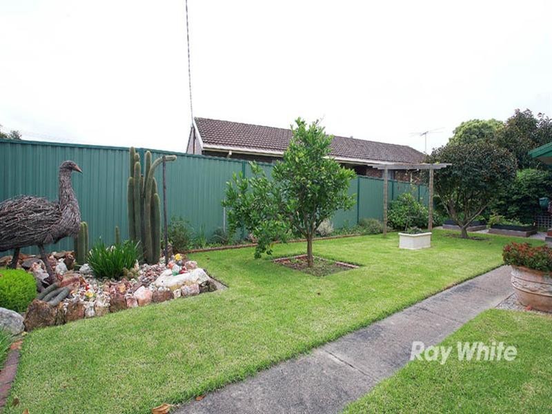 5 Timberglade Drive, Noble Park North VIC 3174