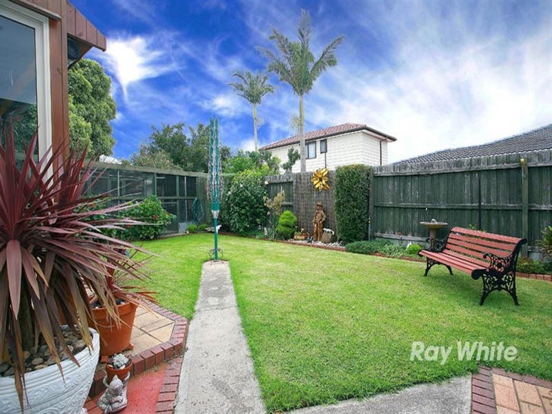 5 Timberglade Drive, Noble Park North VIC 3174