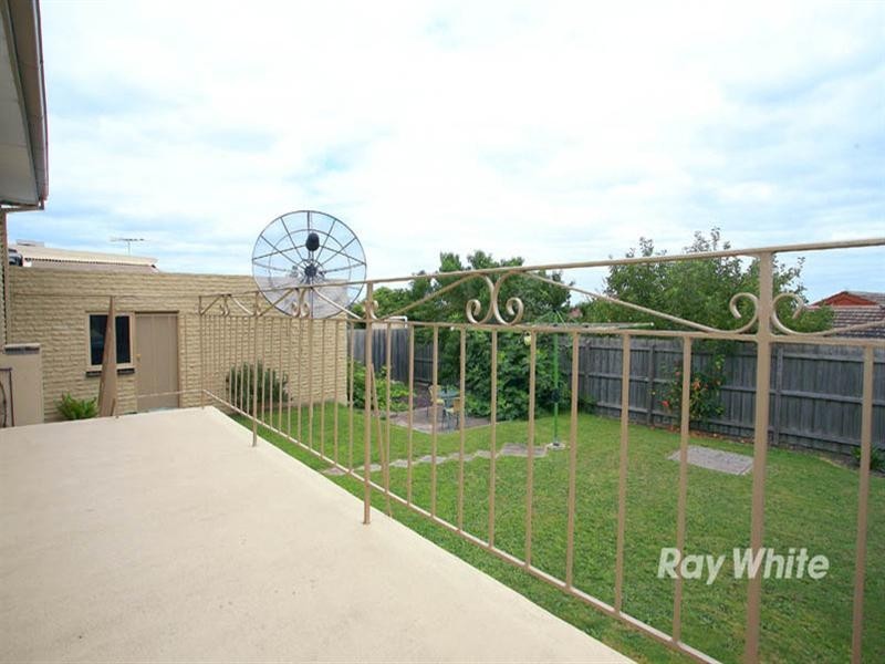 23 Rawdon Hill Drive, Dandenong North VIC 3175