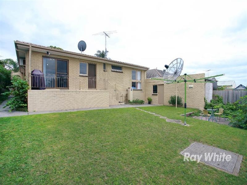 23 Rawdon Hill Drive, Dandenong North VIC 3175