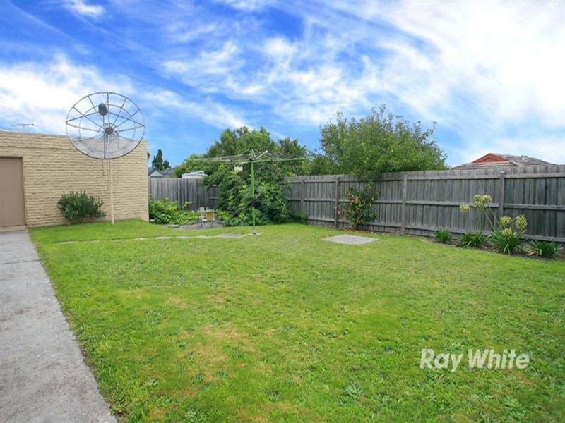 23 Rawdon Hill Drive, Dandenong North VIC 3175