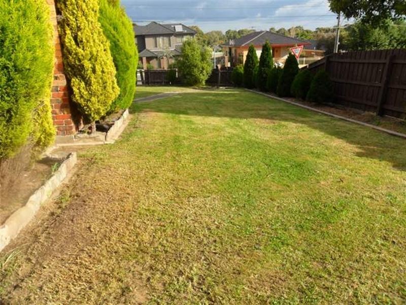 1215 Heatherton Road, Noble Park VIC 3174