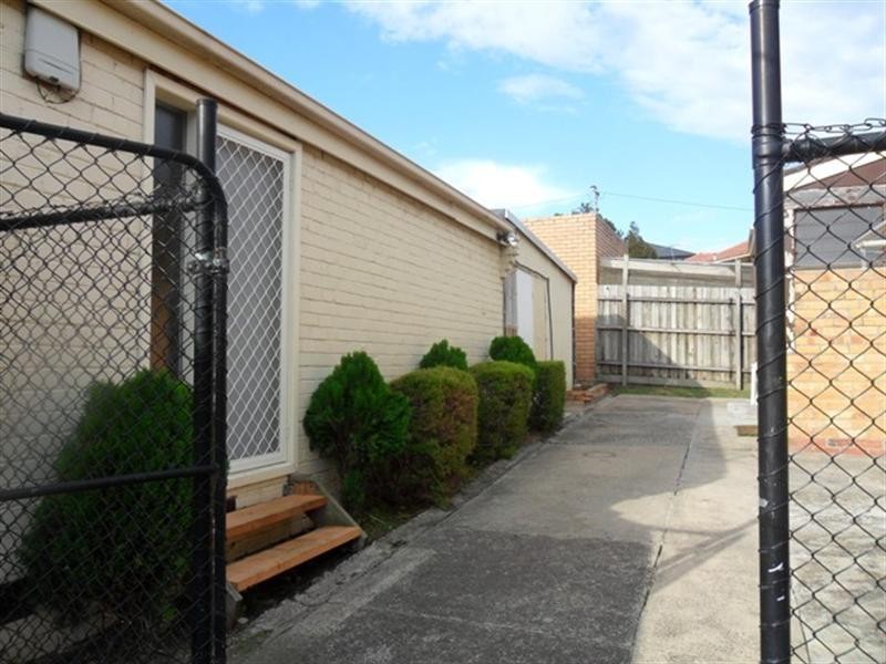 1215 Heatherton Road, Noble Park VIC 3174